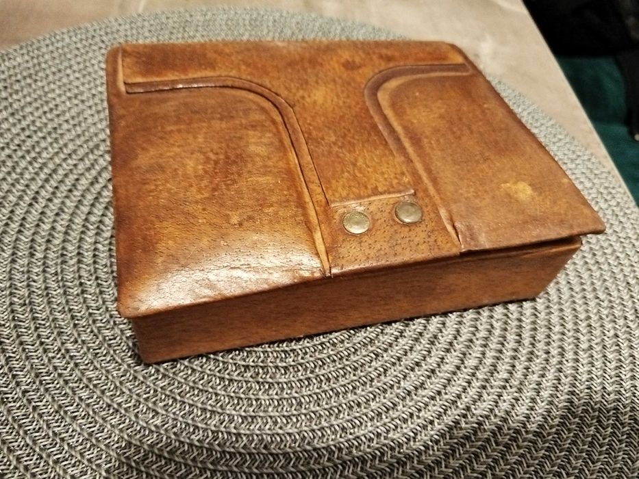 Стара кутия за бижута естествена кожа