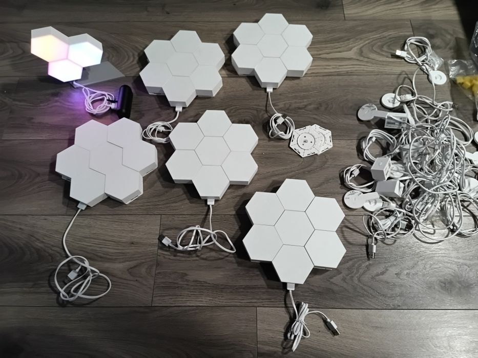 Lumini RGB wifi gaming Cololight Hexagon Lights