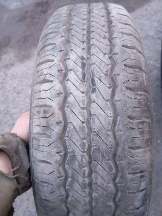 1 шина ханкук 215/70/16С