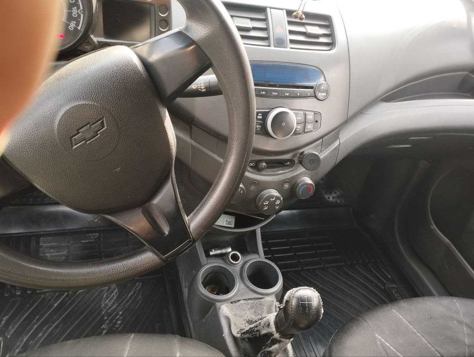 SPARK avtomobil сотилади, 2011 йил ишлаб чикарилган.