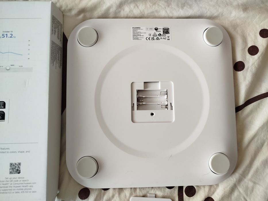 Смарт кантар HUAWEI SCALE 3