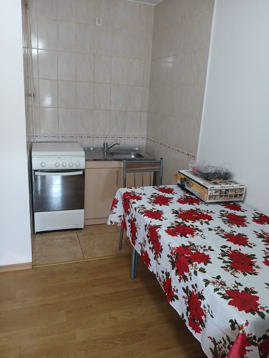 Vand Apartament 2 cam. Ansamblul Buzaului Decomandat.