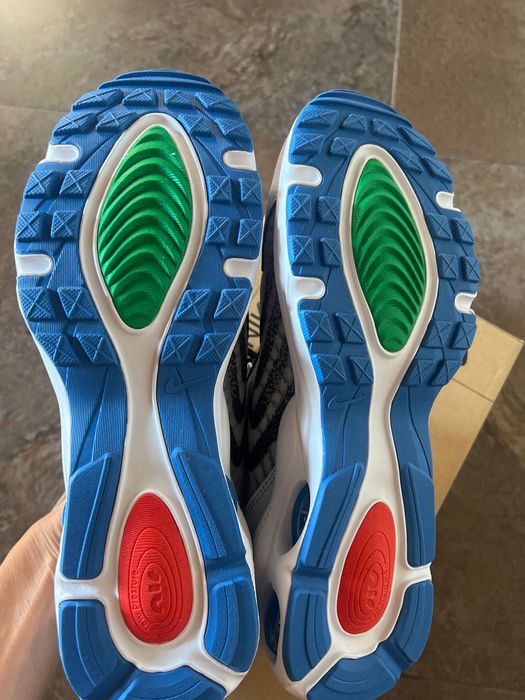 Чисто нови маратонки Nike Tw airmax номер 40