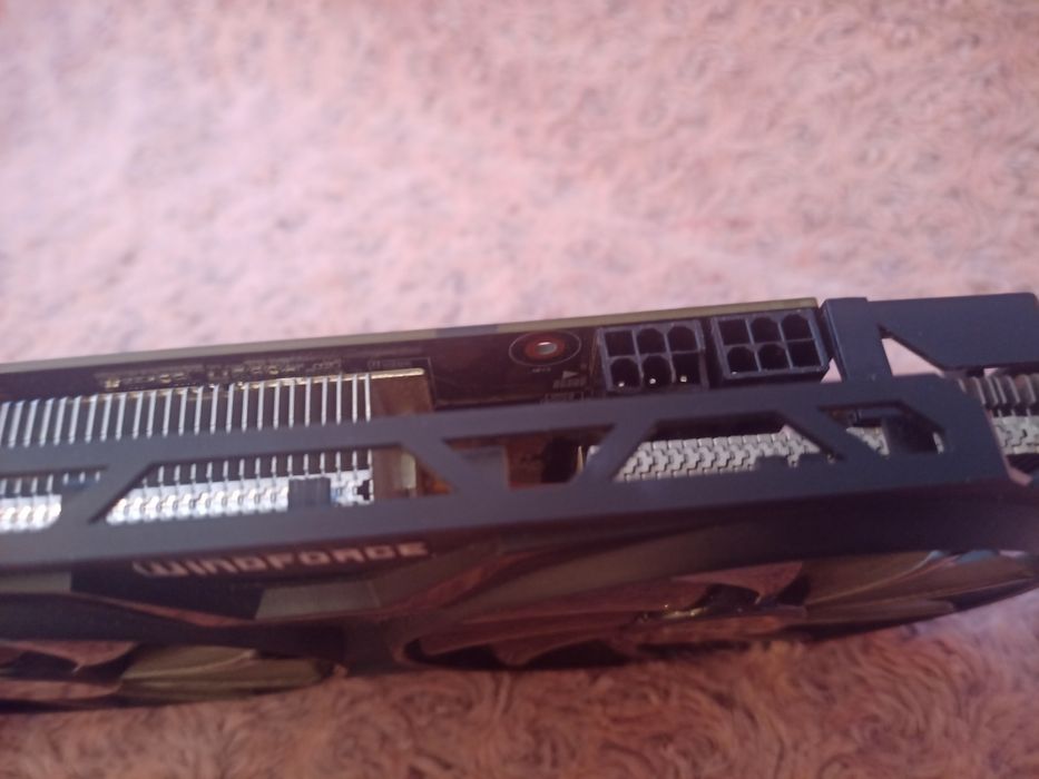 Vand placa video gigabyte gtx 760 2gb