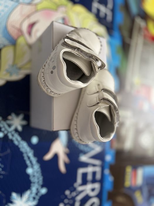 Обувки за момиче 20 номер