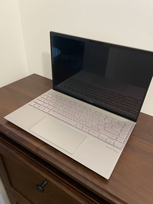 Asus ZenBook 13’ OLED