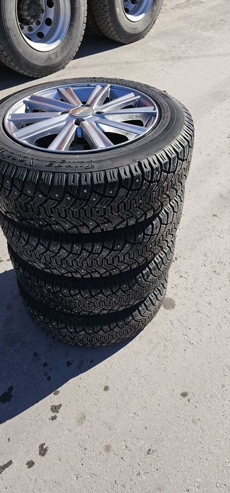 Продам диски с шинами
