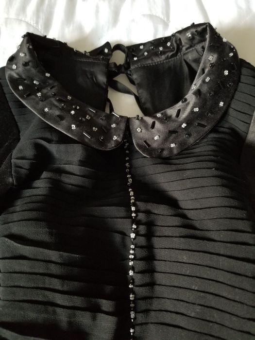 Rochie neagră de ocazie