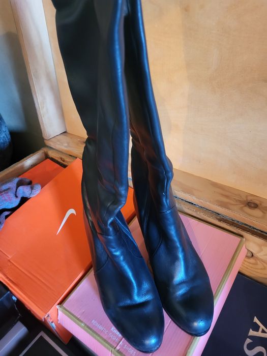 Женские зимние сапоги