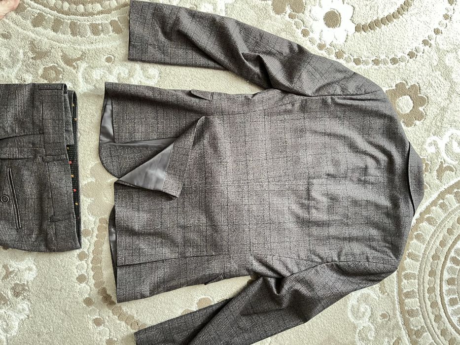 Пиджак и брюки мужские