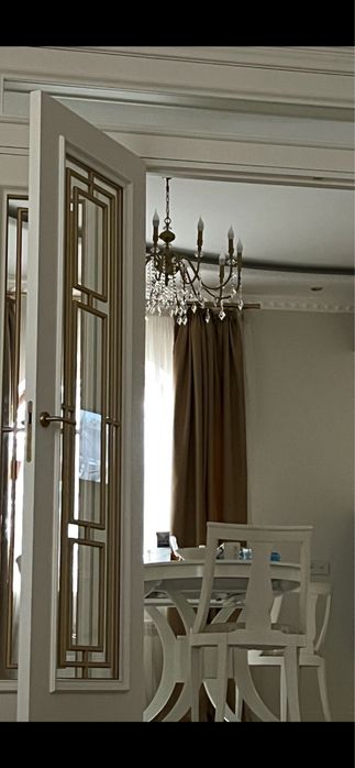 Продам стол и стулья (Италия)