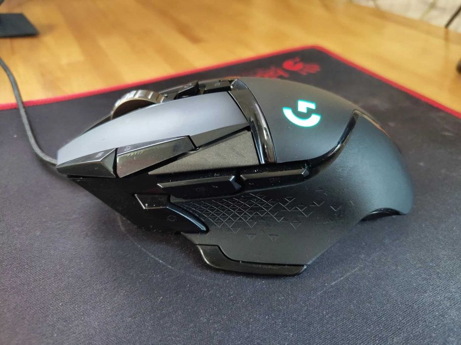 продаю игровую мышь Logitech g502 hero