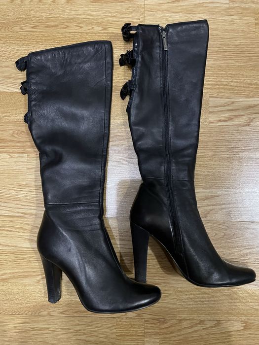 Продам женские сапоги