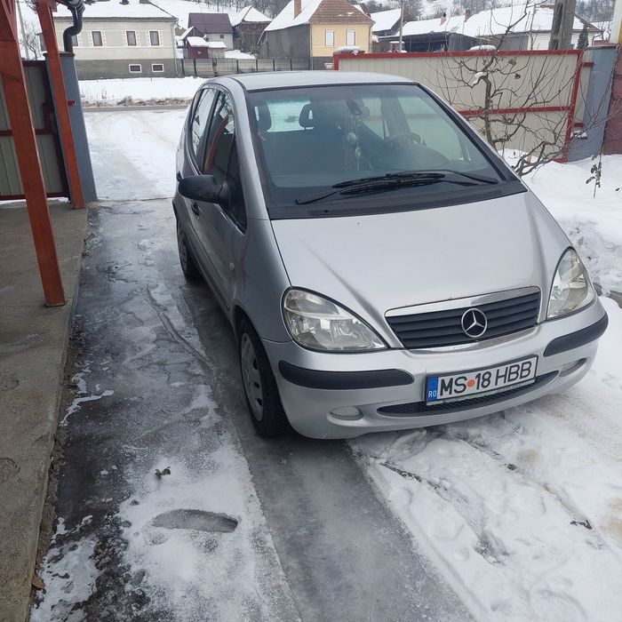 Vând Mercedes A Class