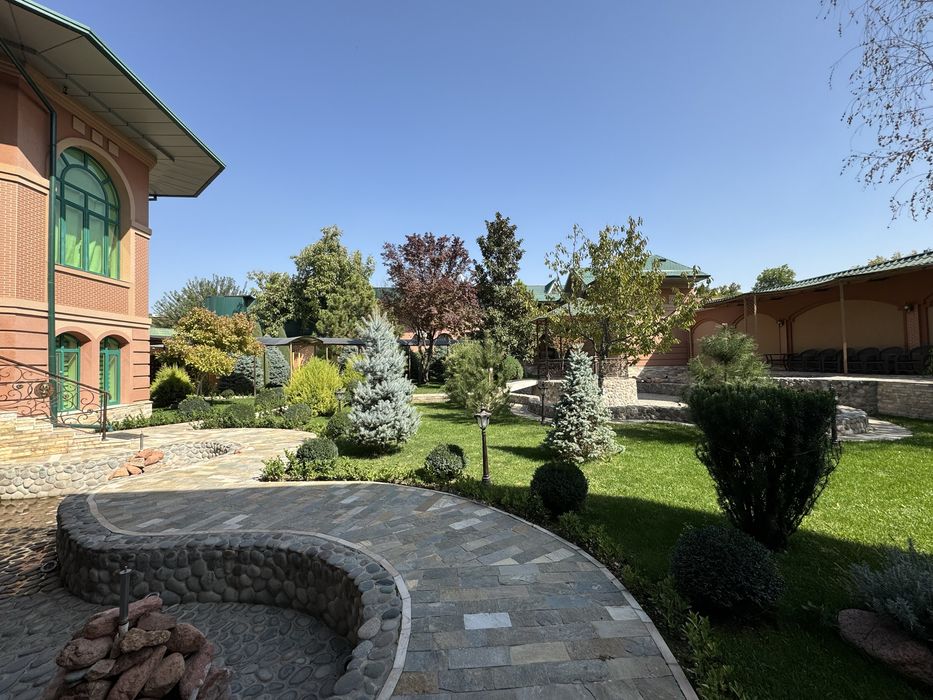 Здаётся:Роскошный Дом.