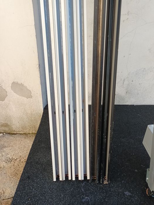 Шини за ток за тавани