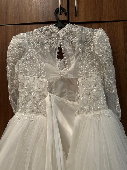 Продаётся свадебное платье