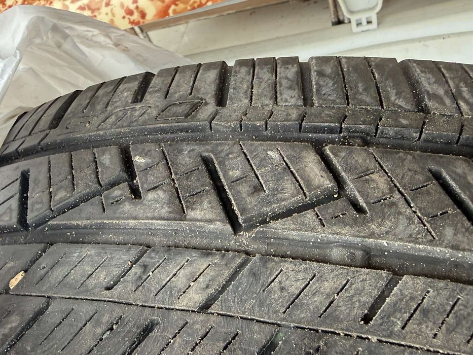 Continental cross contact 275/45 R20