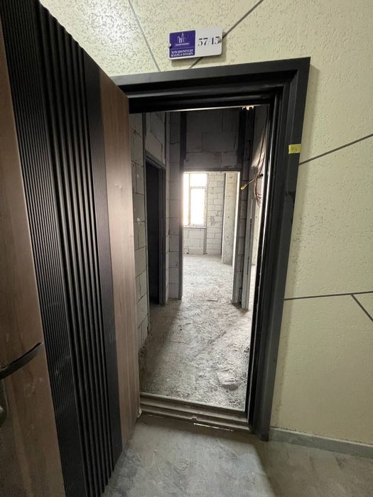 Новостройка Сергели 1ком. 38 м² коробка.