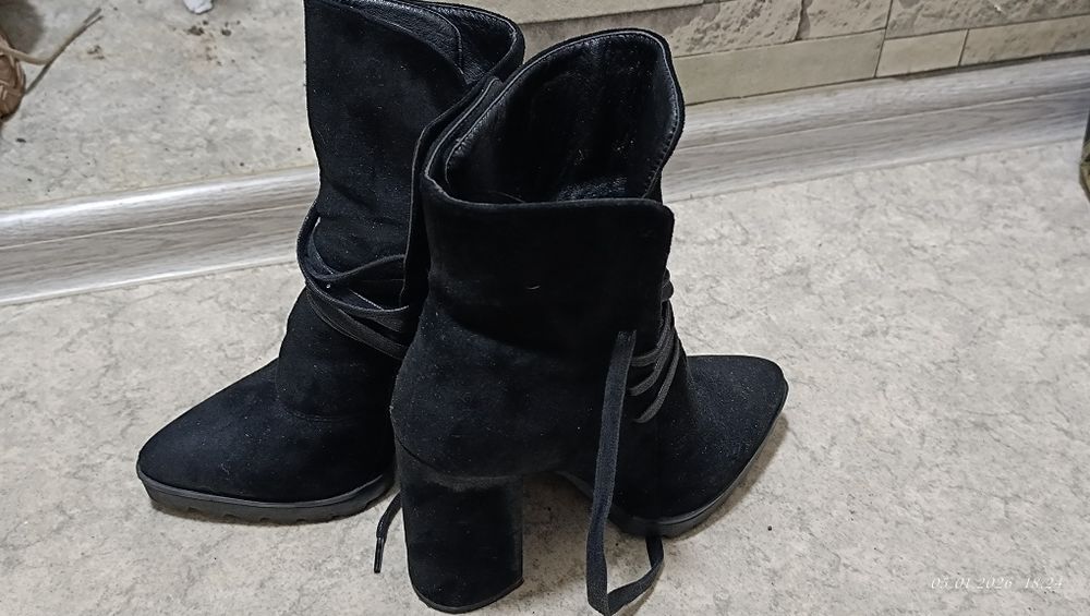 Зимнии Сапожки на каблуке