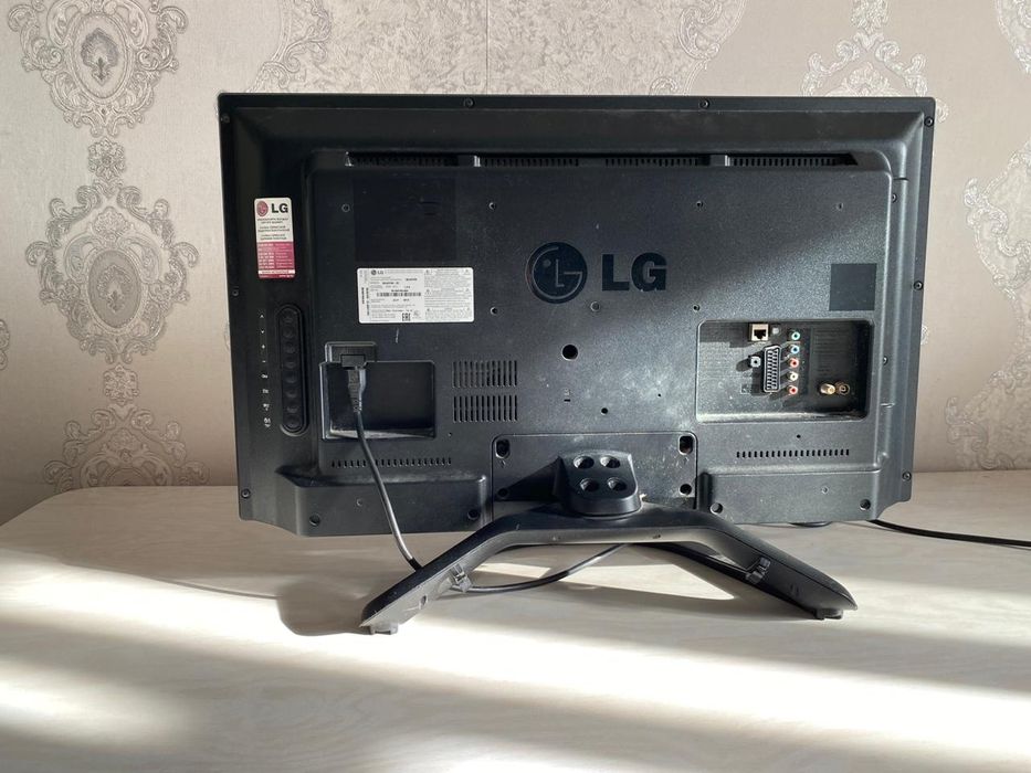 Телевизор LG , 32 диогональ , без смарта