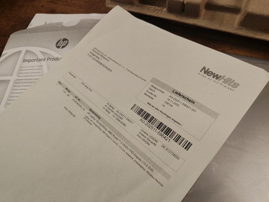 HP Laptop 15s AMD Ryzen 5 5500U Чисто нов