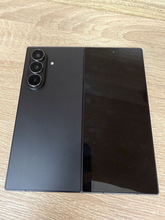 Samsung Galaxy Z Fold 7 5G •12/256GB / на 10 дена