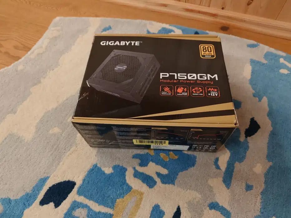 Sursa Gigabyte 750W 80Plus Gold P750GM ca noua