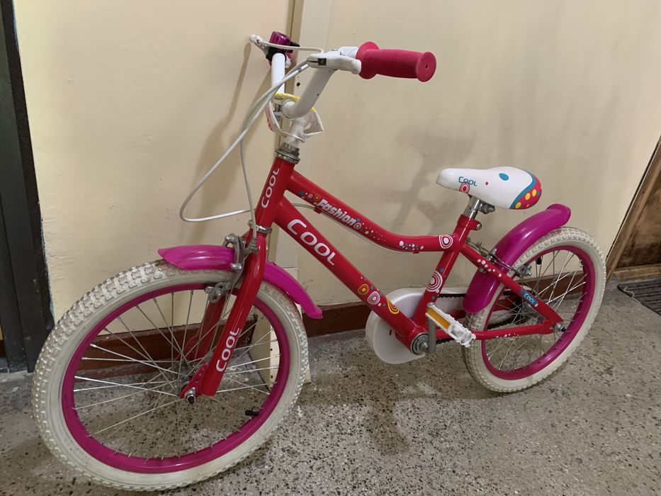 Bicicleta pentru fete Fashion Cool, 7-11 ani, roz.