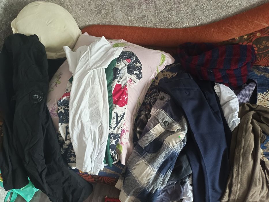 Отдам вещи на подростка