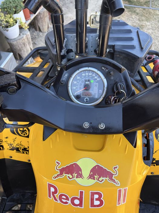 Can-Am Outlander MAX 800, varianta lungă, 2 locuri.