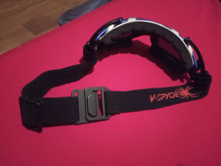 Продавам очила V- Spider изгодно