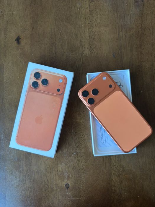 Срочно продам Iphone 17pro max 256gb 100%