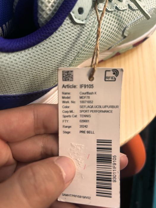 Adidas de vanzare noi