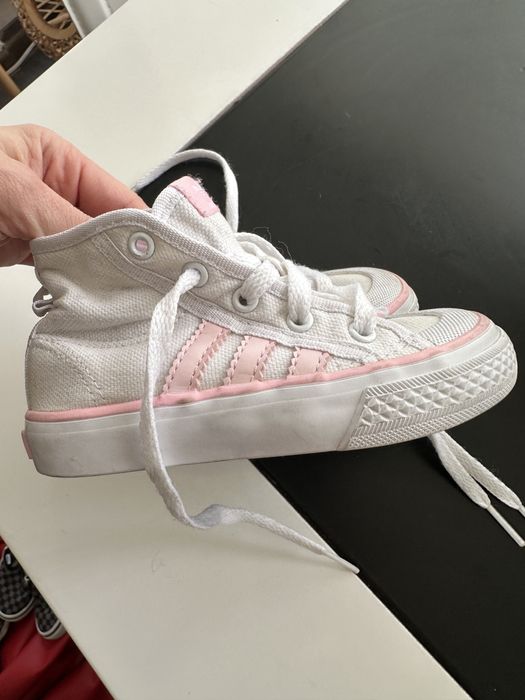 Детски кецове Adidas номер 22 , 12.5 cm