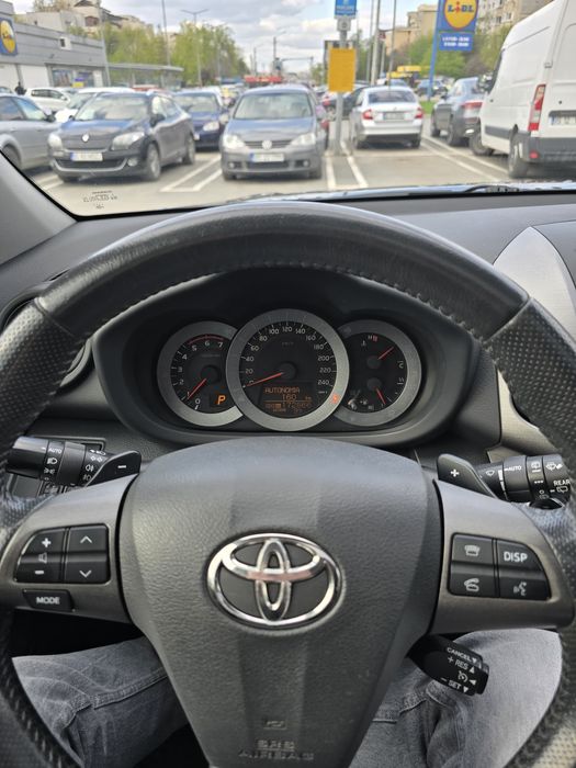 Se vinde Toyota Rav-4,  172000km