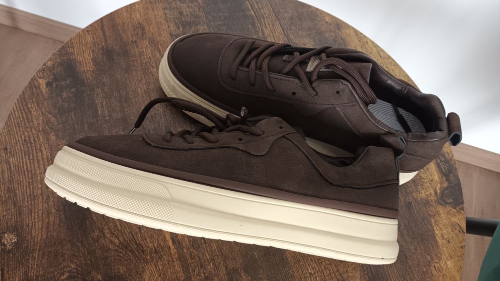 Vând pantofi casual /adidași/încălțăminte