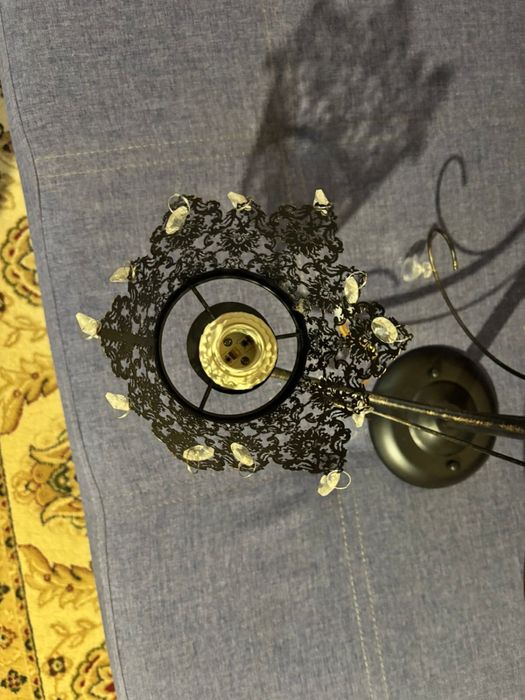 Продам люстру чёрную