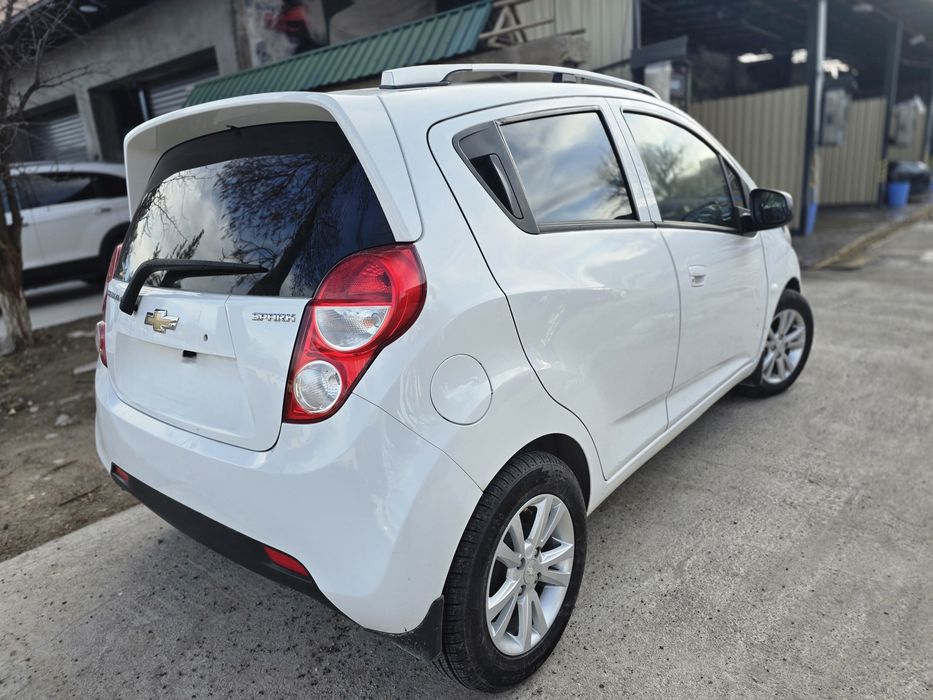 Спарк машинаси сотилади