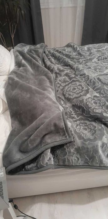 луксозна плюшена  завивка шалте за спалня сива 220 240