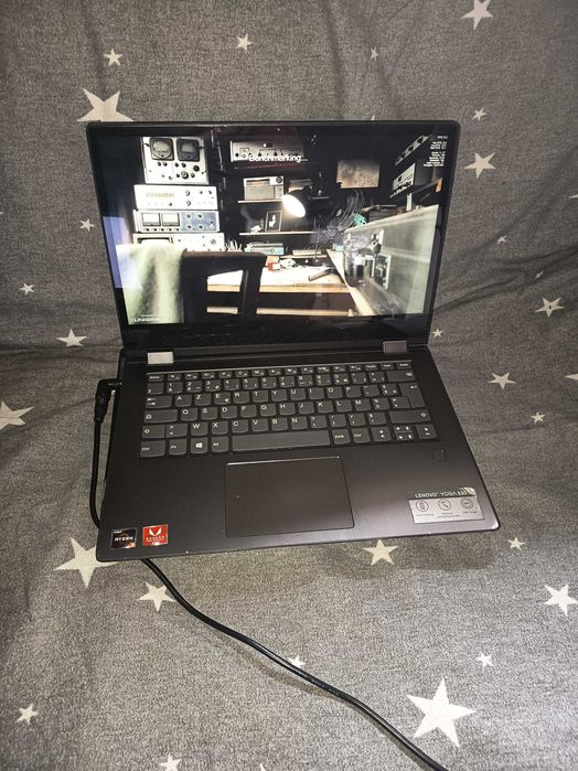 Laptop Lenovo Yoga 530-14ARR, esport gaming ryzen 5 2500u, 4gb ram ddr4, Vega 8, cpu 4 core/8 threads identic cu i7 6700hq