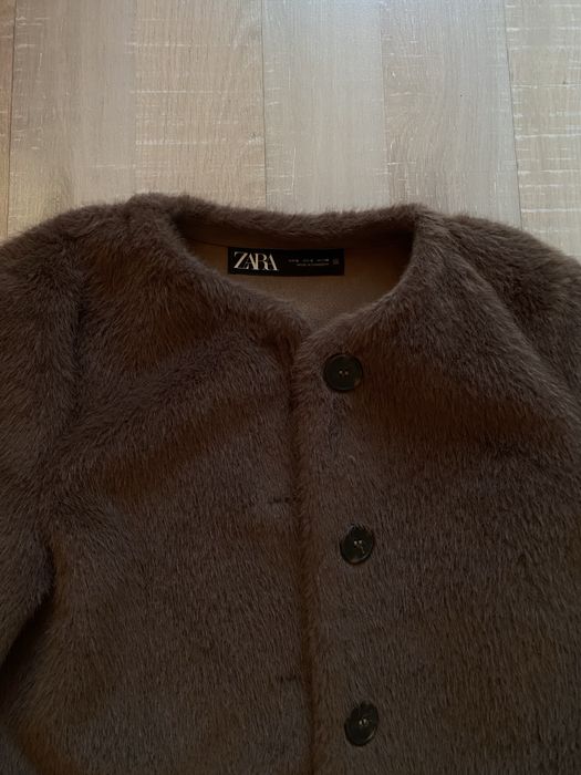 Пухено яке zara