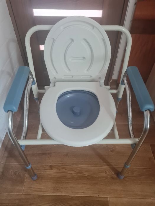 Scaun wc de cameră, pliabil