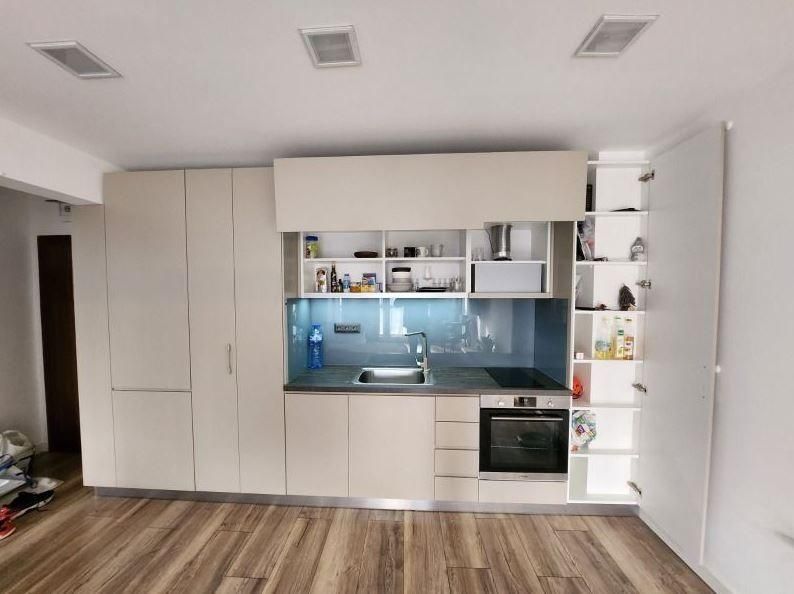 Дава се под наем Двустаен апартамент в Варна, Бриз - 68 кв.м за 650 € - Снимка #2