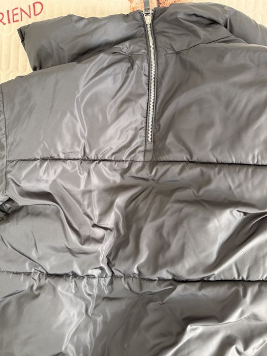 Продам женскую куртку