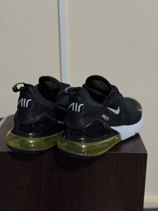 Nike Air Max 270