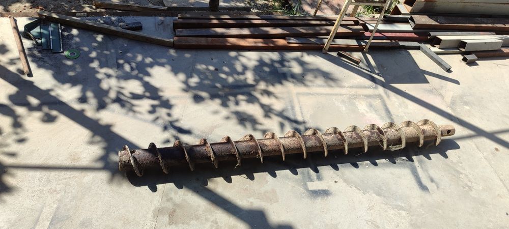 Буровой шнек для скважин