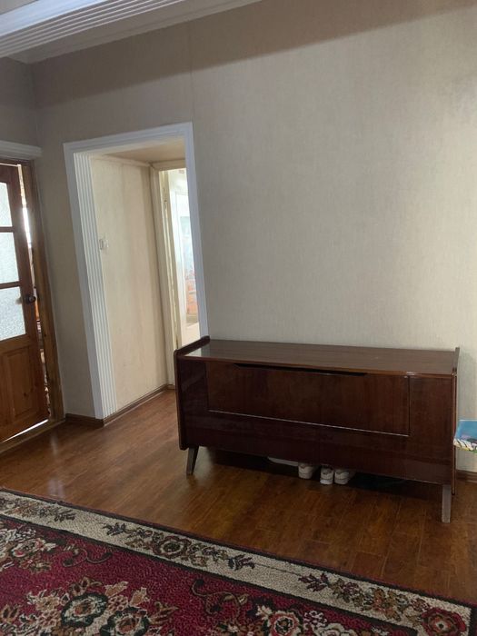 Ижарага қизлар қойилади ойбек метро. arenda oybek metro 100$