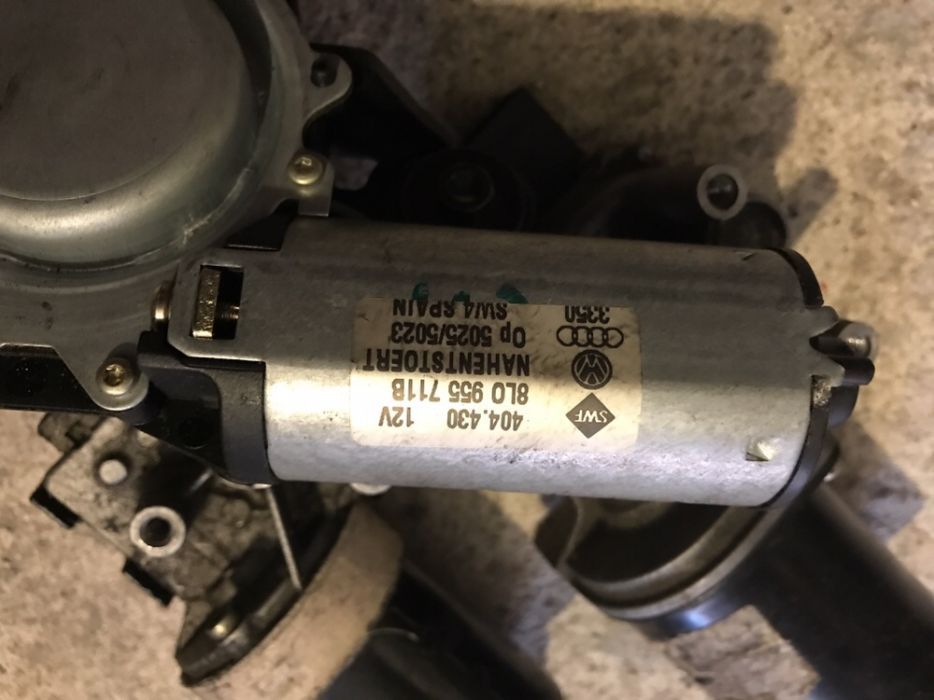 Моторче лява,дясна врата  Ауди а3 до 2003г 3 врати