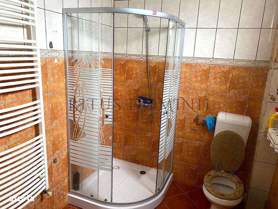 Vila Superba cu 6 Camere, Oncea, 200mp